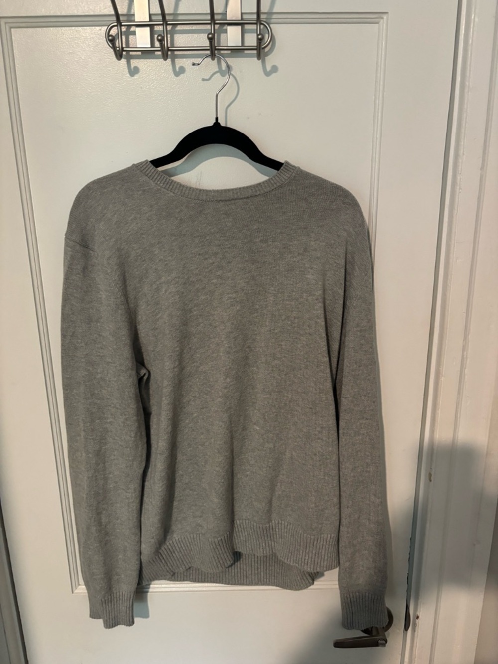 GAP Men's Light Gray Crewneck Sweater
